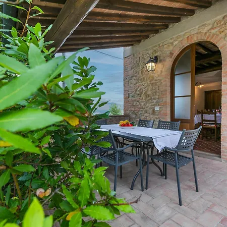 度假居 Caggio-4 By Interhome